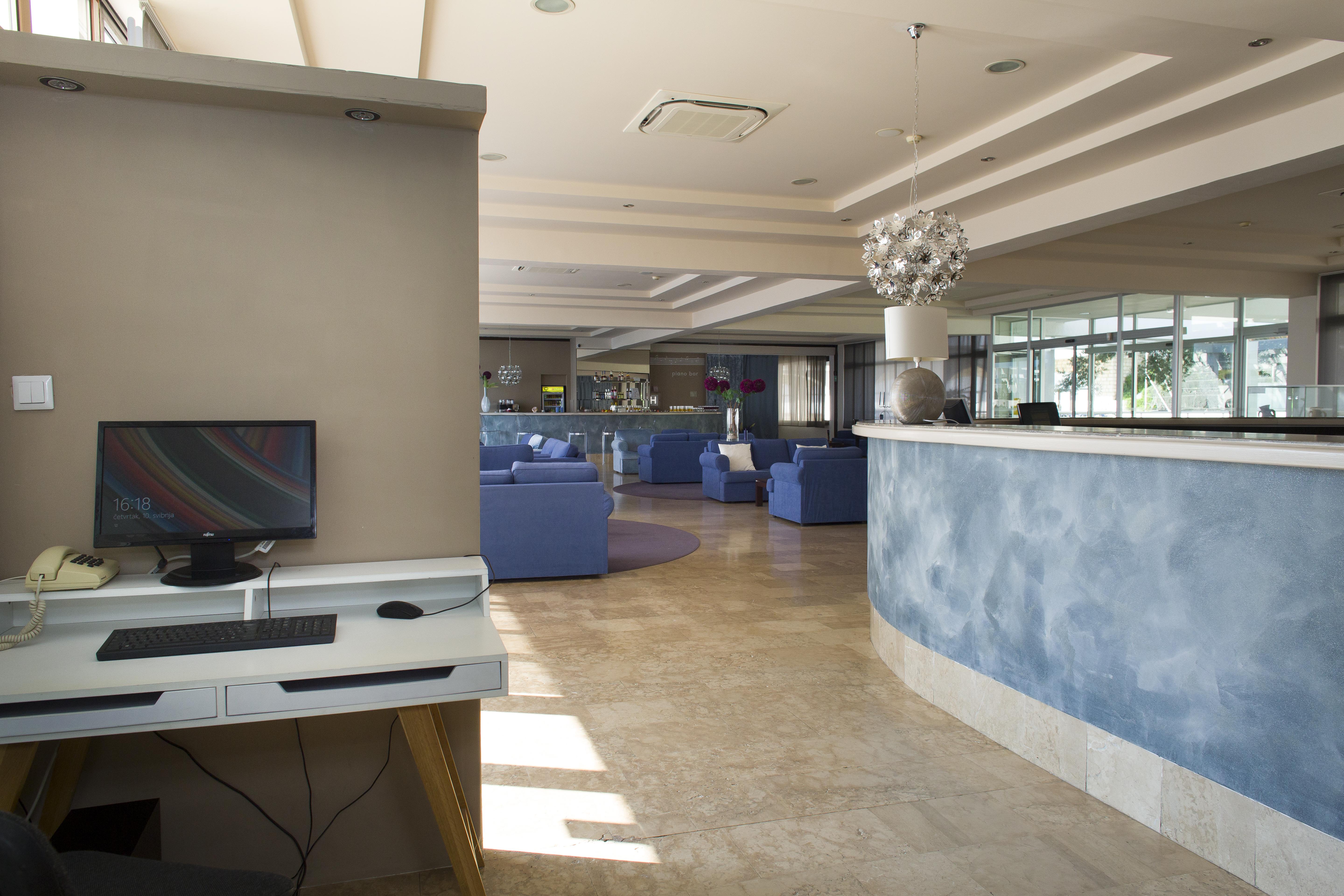 Hotel Labineca غراداك المظهر الخارجي الصورة